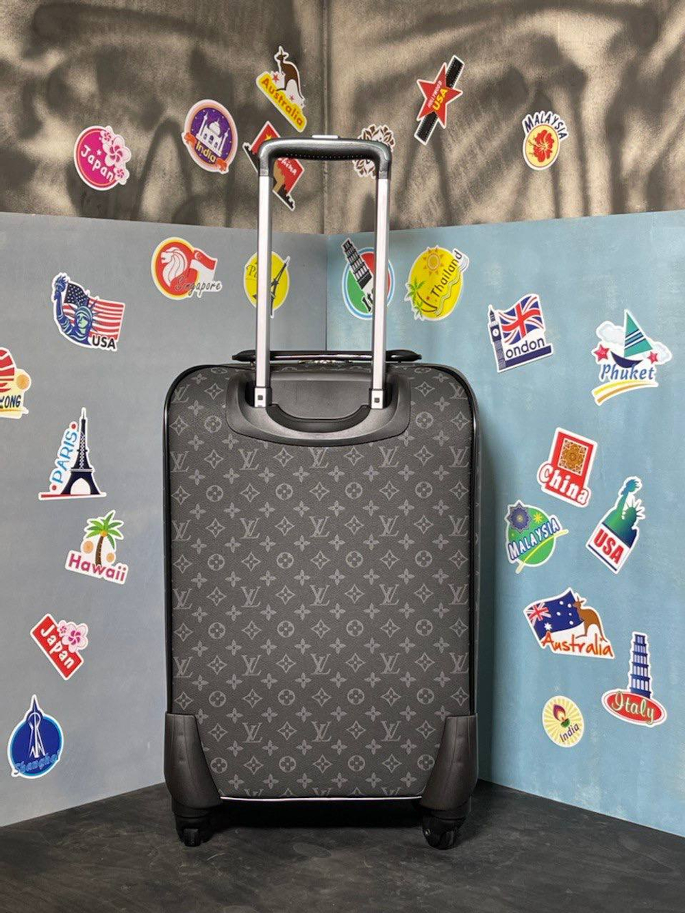 Чемодан Louis Vuitton
