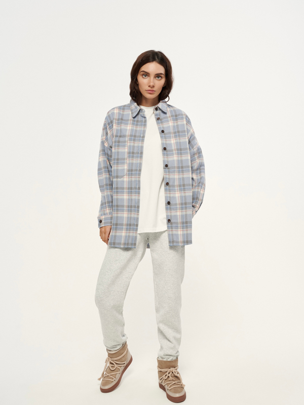 Рубашка в голубую клетку