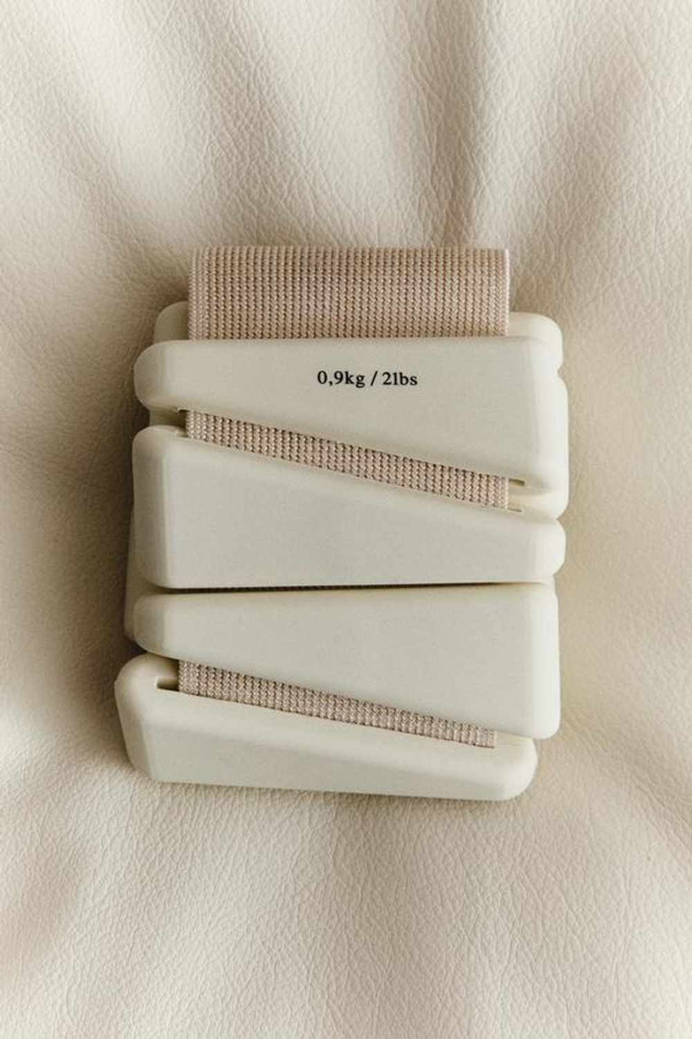 ZARA HOME НАБОР СПОРТИВНЫХ БРАСЛЕТОВ И НАПУЛЬСНИКОВ С УТЯЖЕЛИТЕЛЯМИ (2 ШТ.), ЭКРЮ