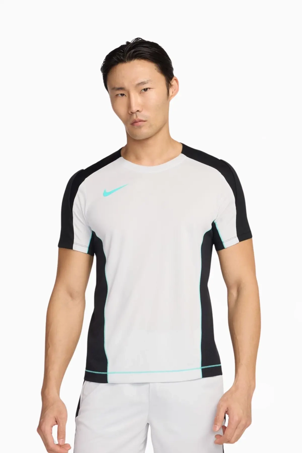 Футболка Nike Dri-FIT Strike+ - белый