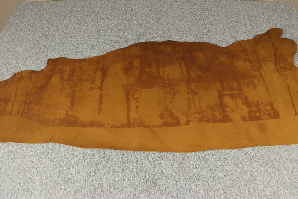 Уценка: 1,6-1,8 Юфть Песочная 118 дм²