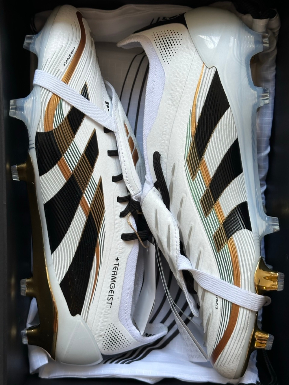 Бутсы adidas Predator Teamgeist Elite FT FG - белый