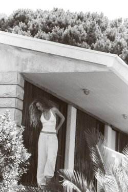 ZARA ТОП С ГОРЛОВИНОЙ ХАЛТЕР И БРЕТЕЛЬЮ СЗАДИ, БЕЛЫЙ