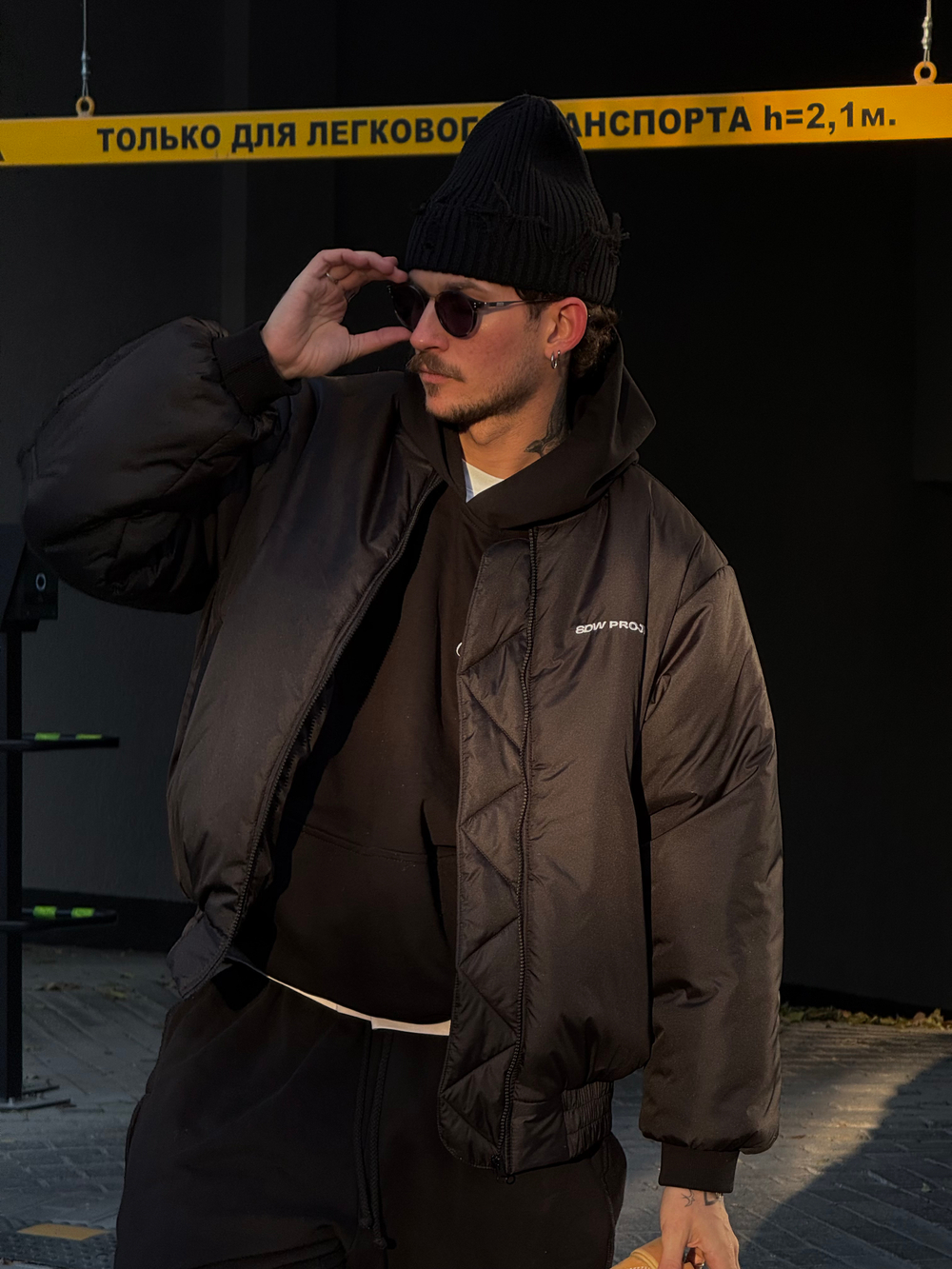 Bomber V-1 Black