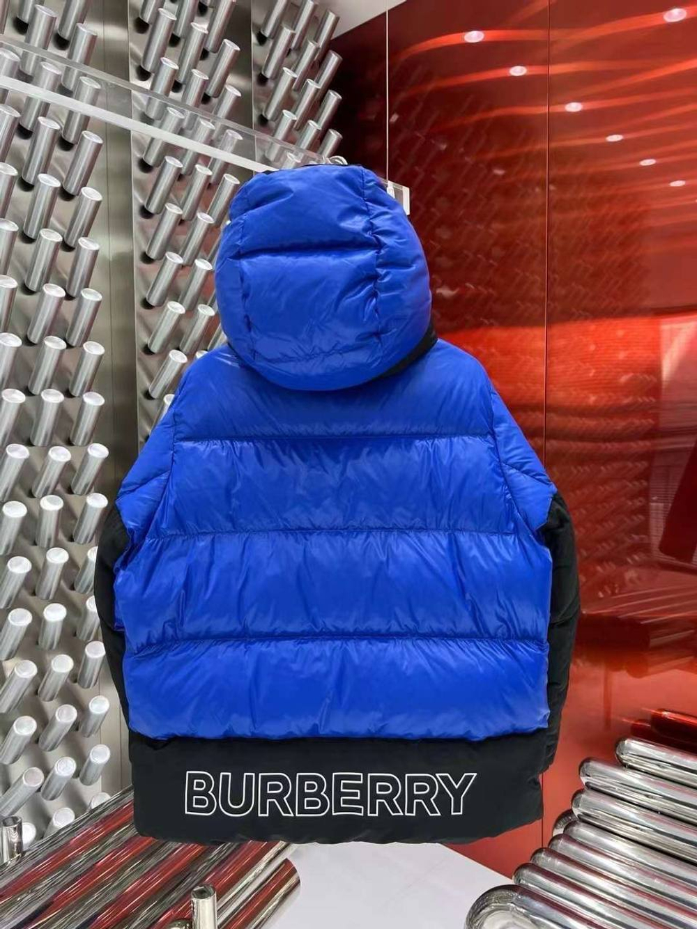 Пуховик Burberry