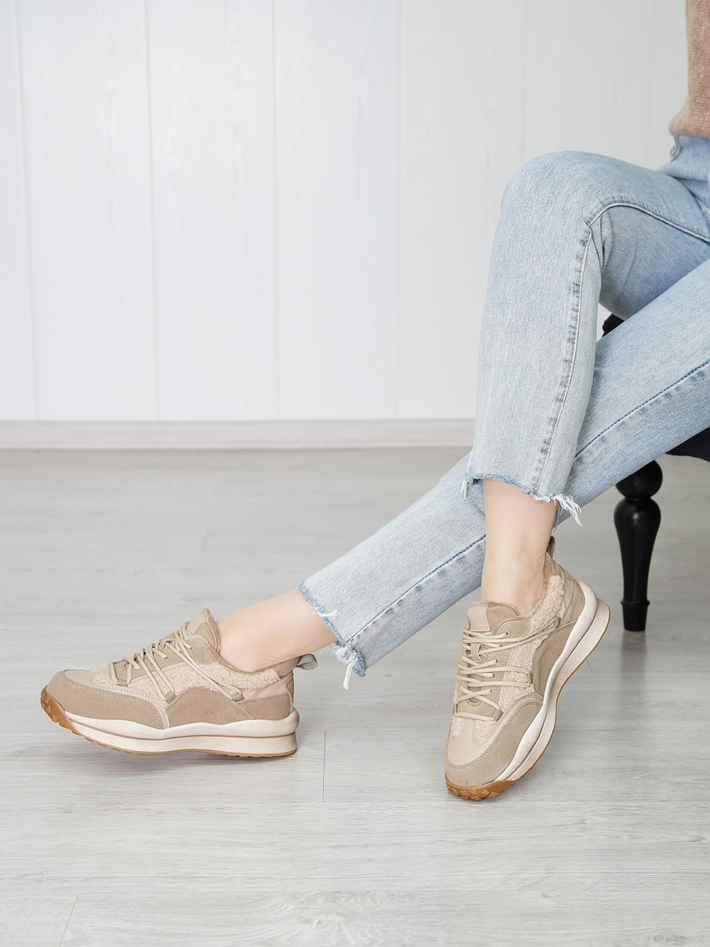 Кроссовки женские демисезонные