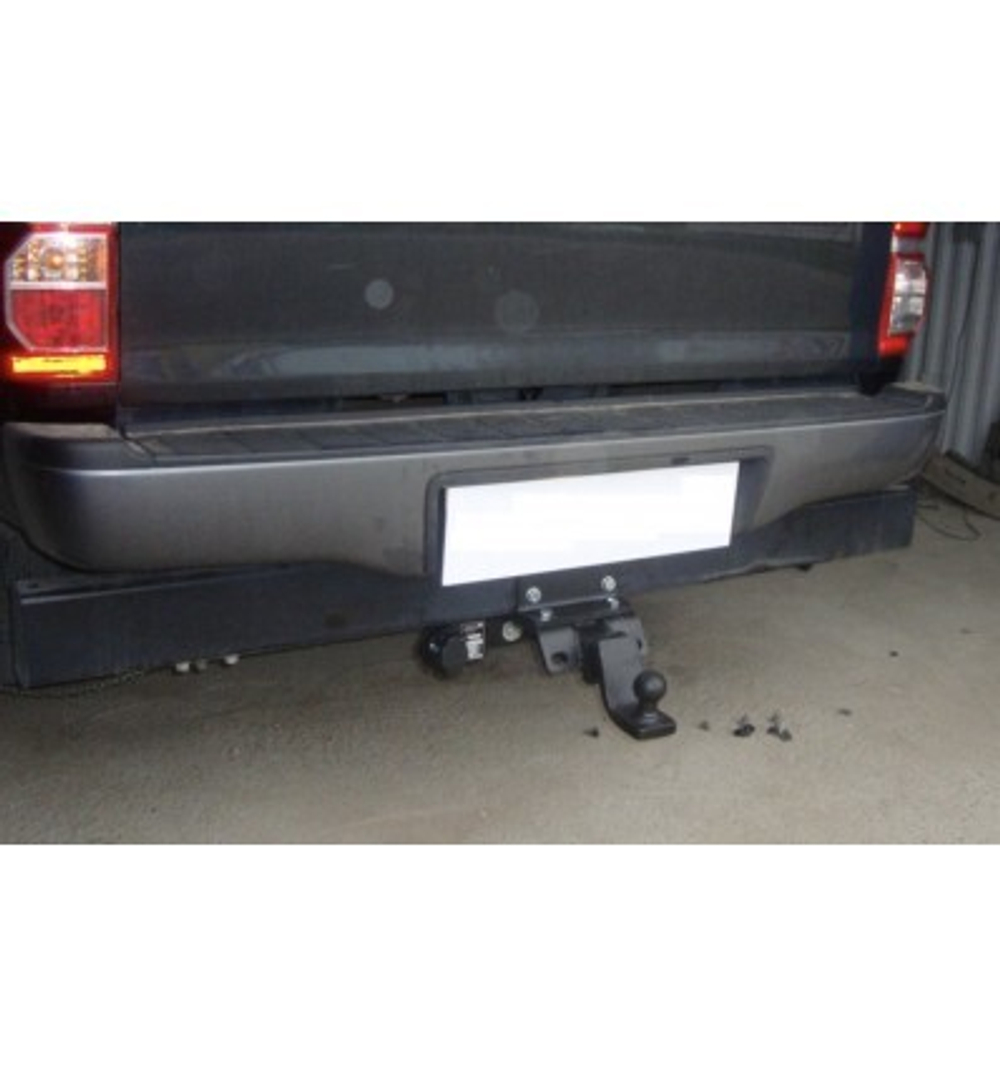 Фаркоп IMIOLA T.046 Toyota Hilux 2005-2015 съемное крепление шара под американский квадрат(паспорт и сертификат в комплекте)(без электрики)