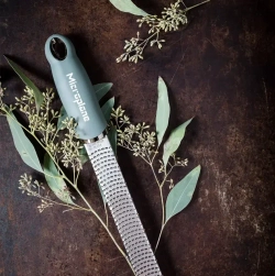 Microplane Терка зеленая эвкалиптовая Premium Zester