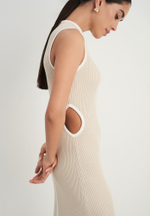 Платье RENEE с боковыми вырезами, кремовый