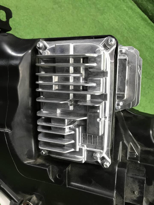 Фара правая Mercedes GLE W166 (15-18) LED В сборе