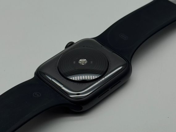 Apple Watch SE 44mm Space Gray