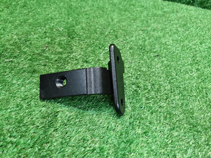 Петля двери задняя правая BMW 5er G30 (2017-2023)