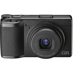 Цифровой фотоаппарат Ricoh GR III