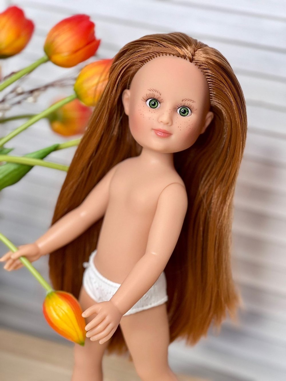 Кукла Nines виниловая 34см Leslie без одежды (1440W4)