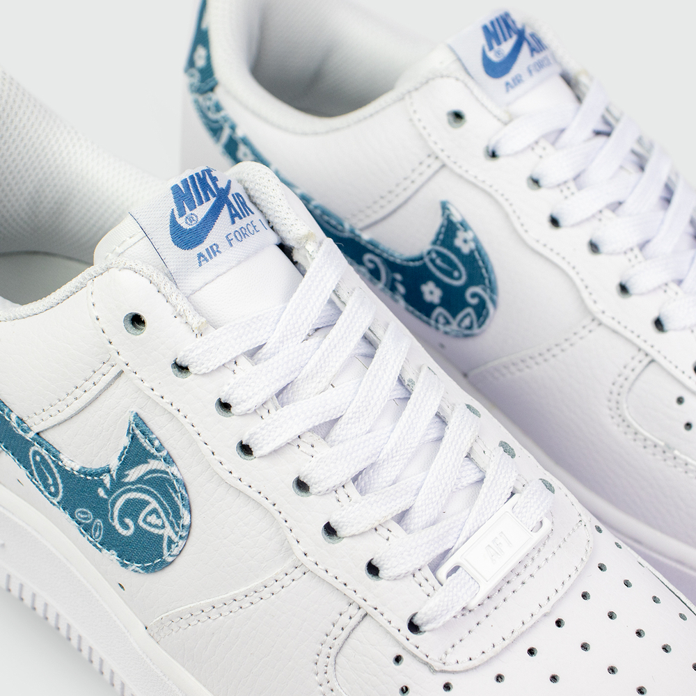 Кроссовки Nike Air Force 1 Low Wmns Blue Paisley