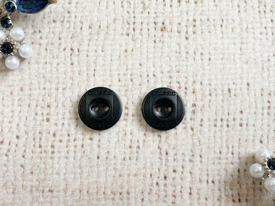 Пуговицы блузочные, 2 прокола, d 1,1 см
