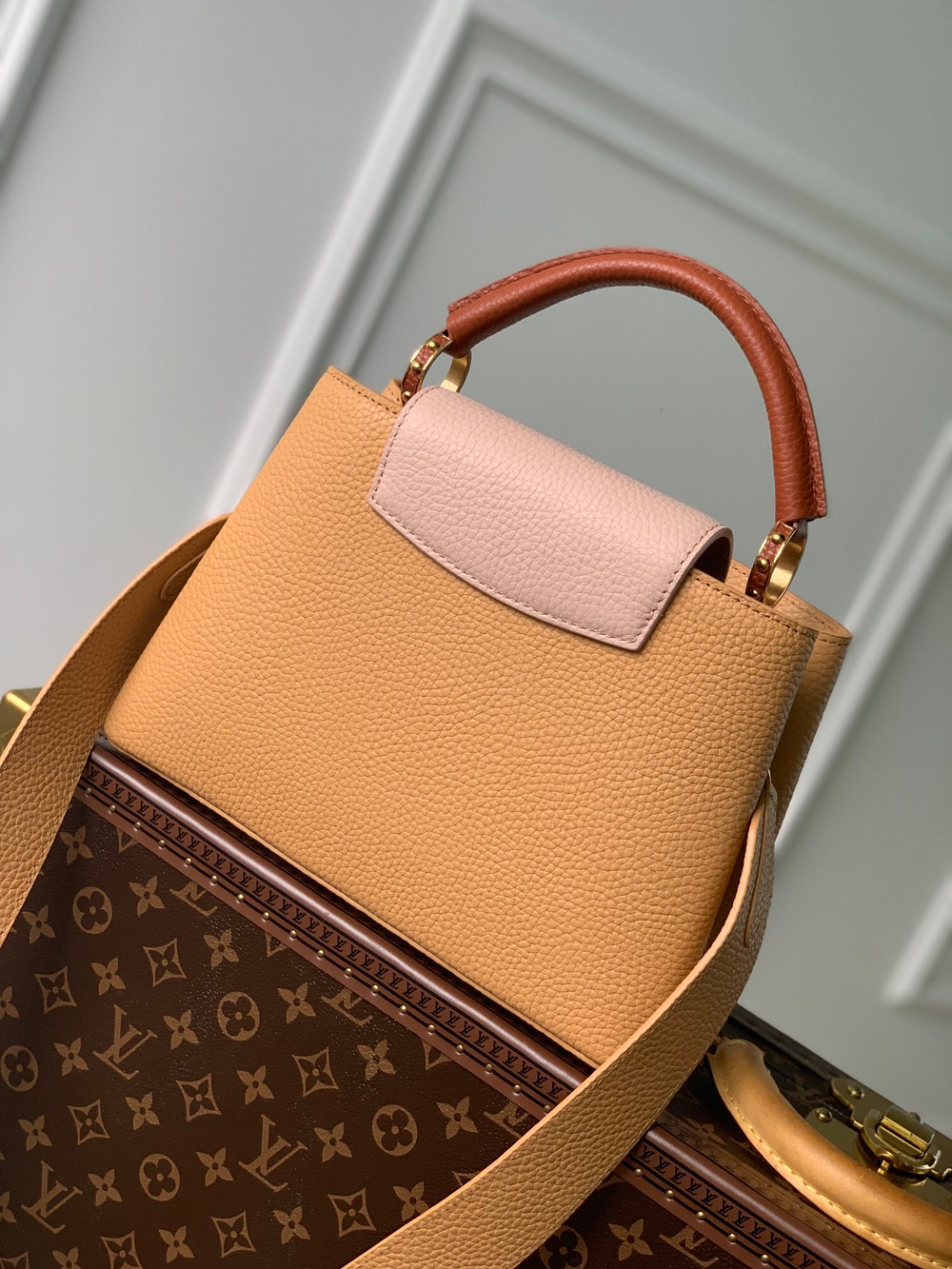 Louis Vuitton Capucines BB