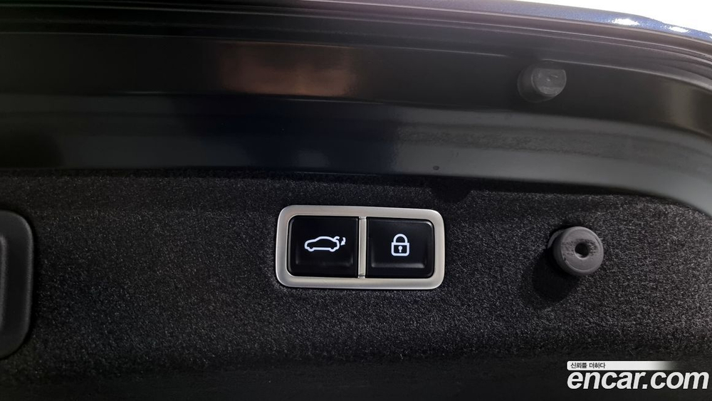 Genesis The New G70 Бензин 3.3T 4WD (09.2021)