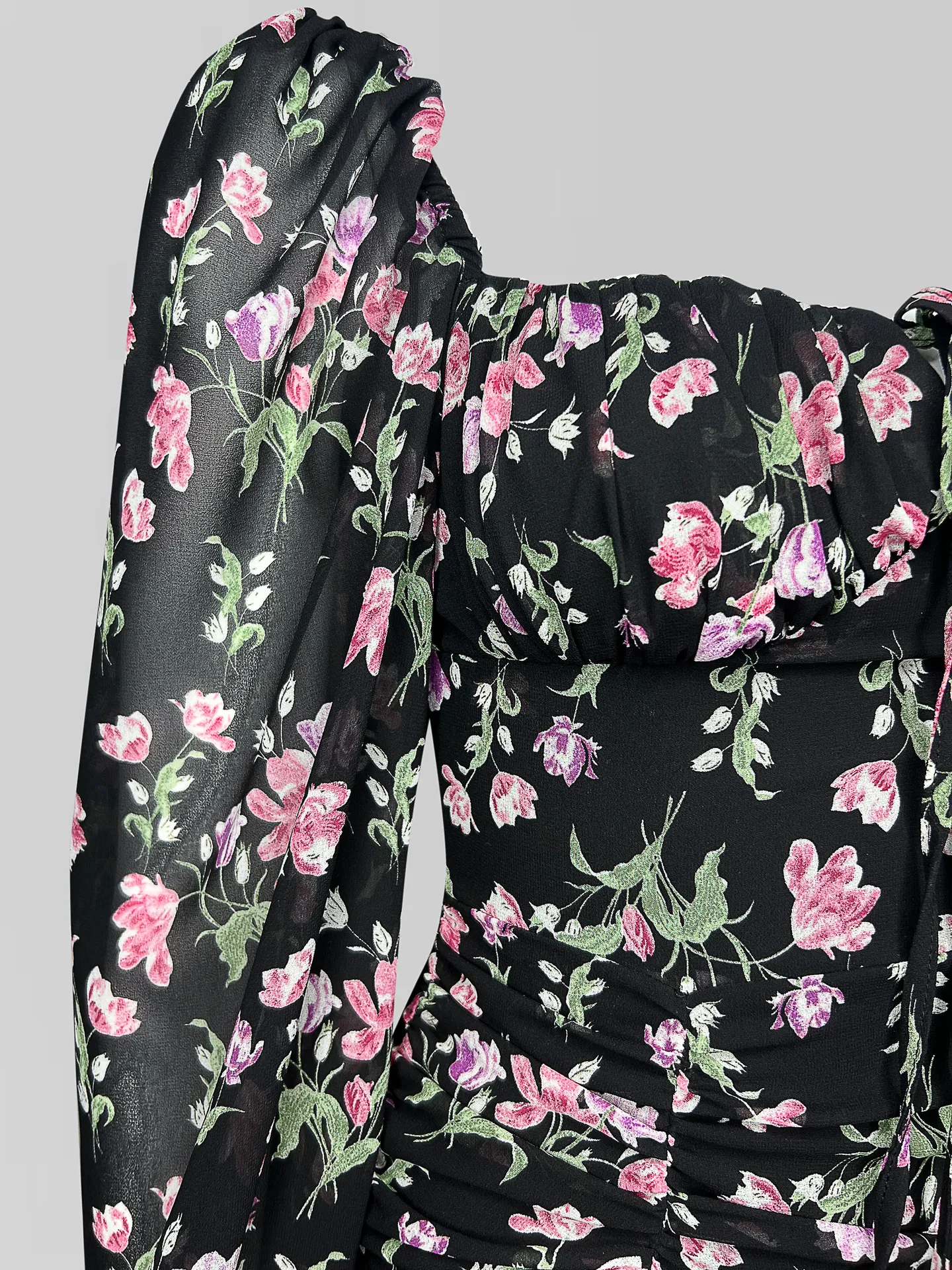 Платье by Gor 10932 короткое в цветок с рюшами и сборкой