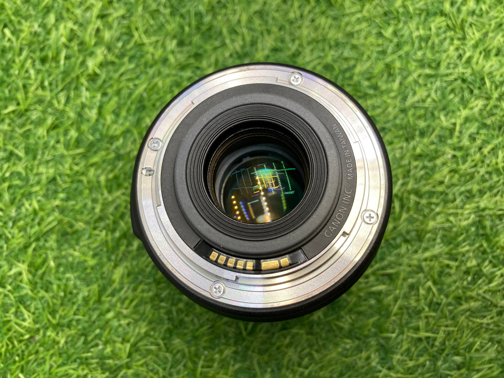 Canon EF-S 17-85mm 4-5.6 IS USM