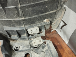 Подкрылок передний левый Nissan X-Trail 3 (T32) 13-нв Б/У Оригинал 638434CB0A