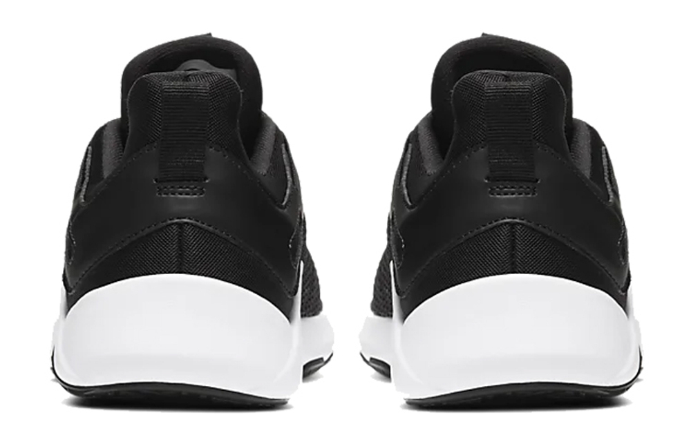 Кроссовки Nike Legend Essential (Женская размерная сетка)