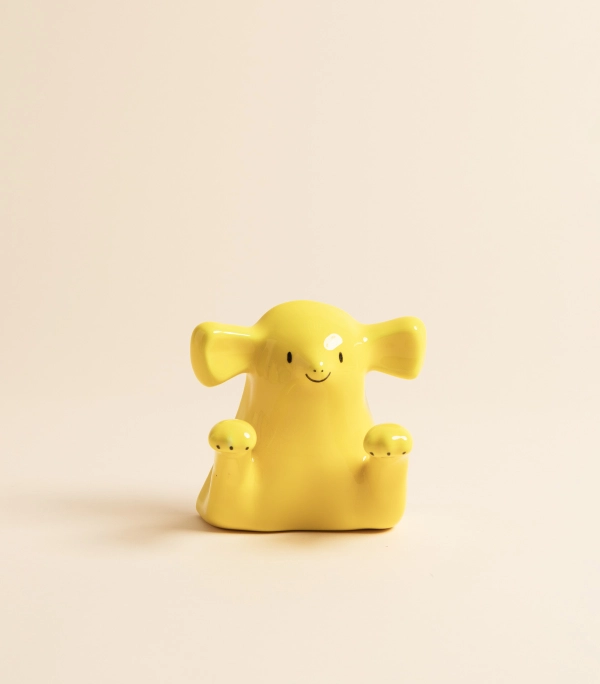 Крючок-скульптура — Пес с лапами, желтый | vaya.for.fun