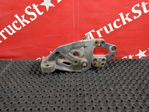 Кронштейн рессоры передней правый