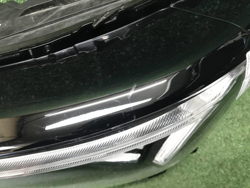 Фара левая Volvo XC40 (2022-н.в.) LED