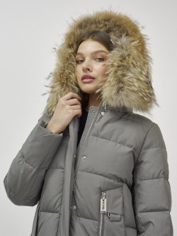 Куртка женская зимняя с мехом енот премиум класса серого цвета 386Sr