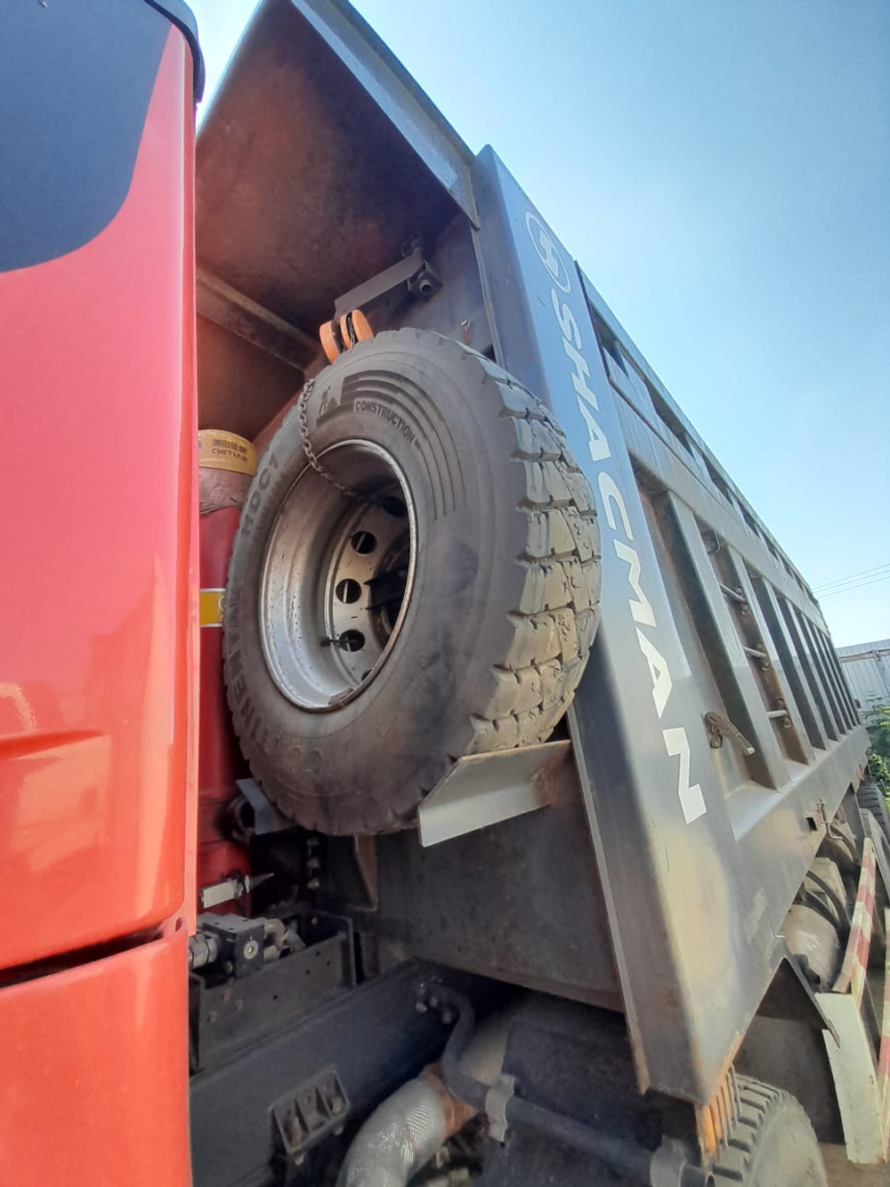 Shacman (Shaanxi) SX* 8x4 Самосвал SX33186V366 (Дизельный, 11,6 л, 423 л.с., МТ)