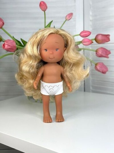 Кукла Nines виниловая 30см PIPPA LATINA без одежды (2899WL2)