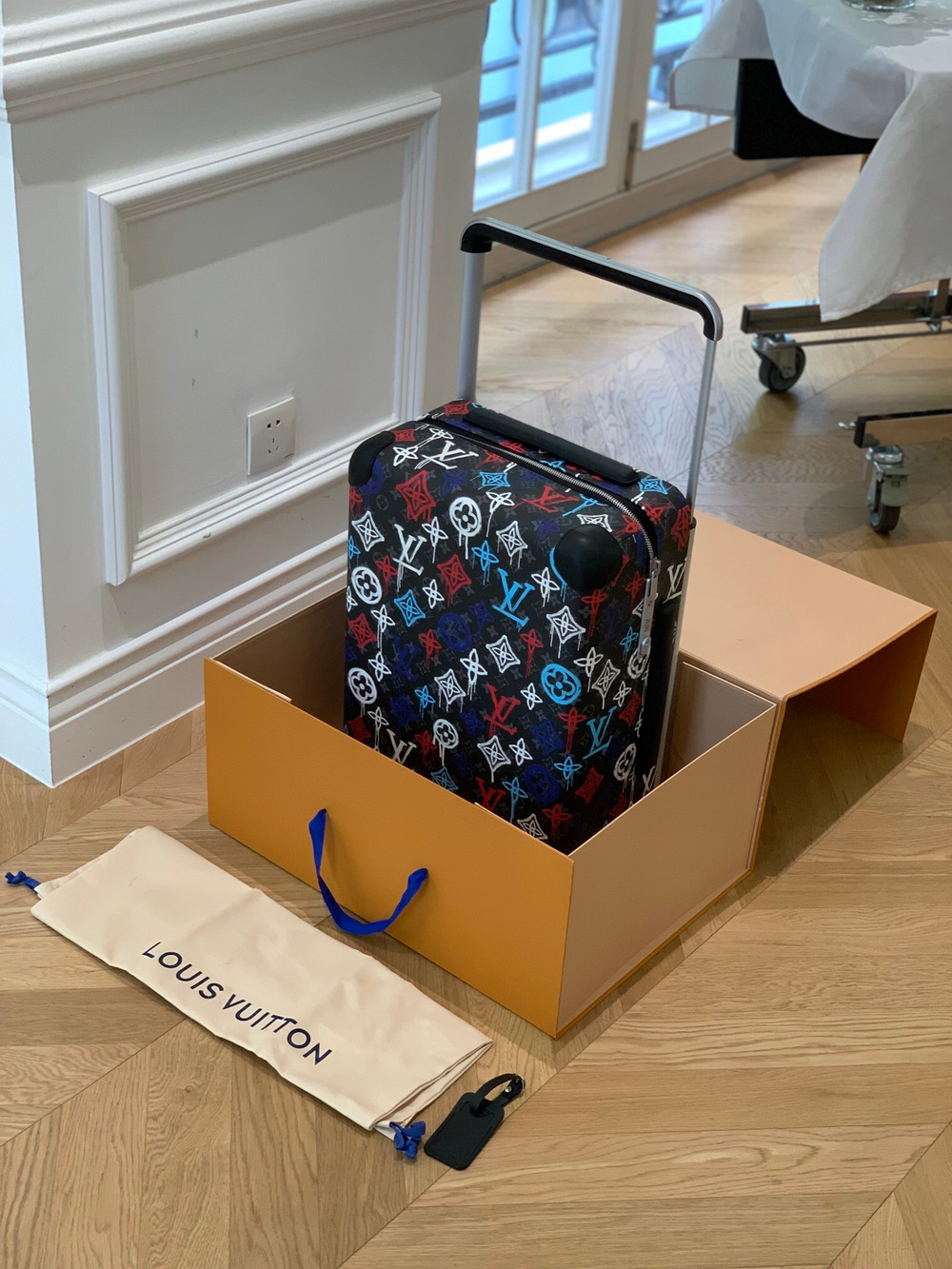 Louis Vuitton Horizon 55 Suitcase