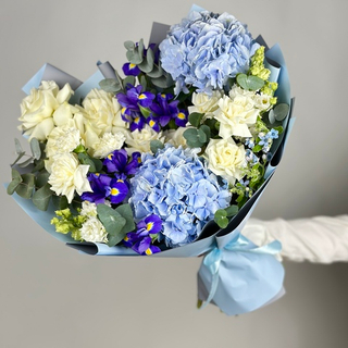 Flower bouquet "Aurora mini"