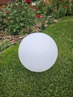 Ландшафтный светильник Белый Шар 40 см