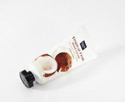 Крем для рук с экстрактом кокоса и маслом ши Tropical Fruit Hand Cream Coconut & Shea Butter 50мл