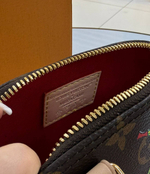 Сумка Louis Vuitton