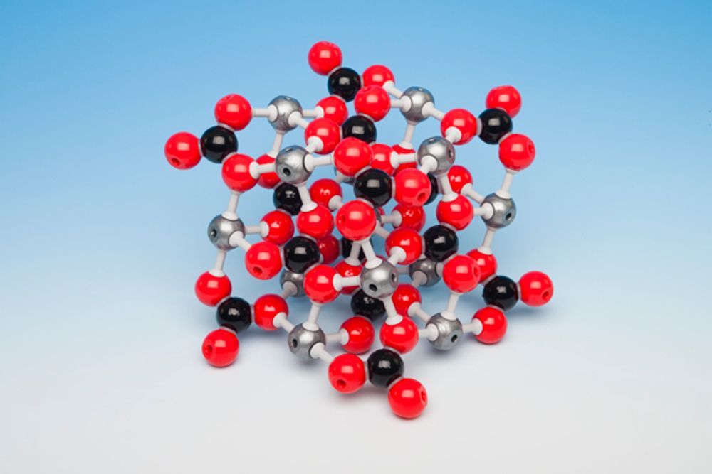 Модель Кристаллическая решетка кальцита, карбоната кальция, 66 атомов
