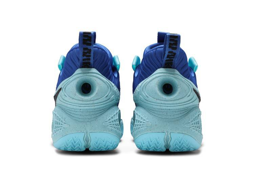 Кроссовки Nike Cosmic Unity Tb