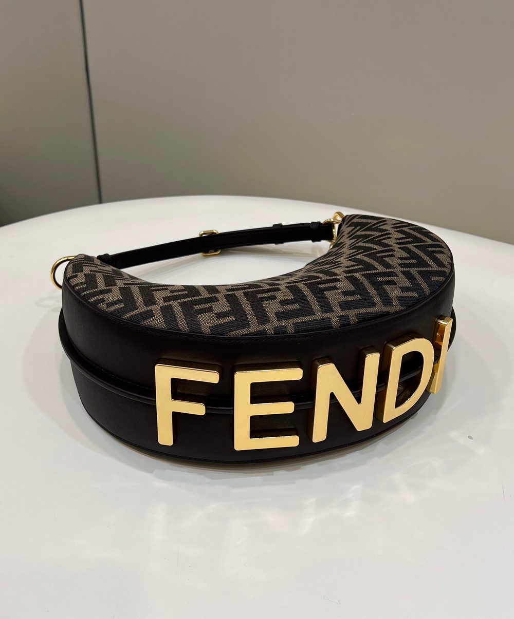 Fendi Fendigraphy Small 29 cm