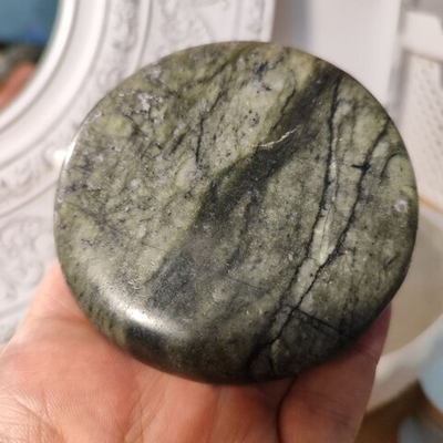 Нефрит для стоунтерапии 8 * 8 см