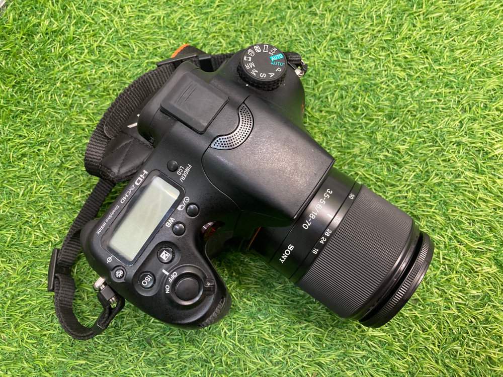 Sony A77 Kit 18-70mm DT 12.000 кадров