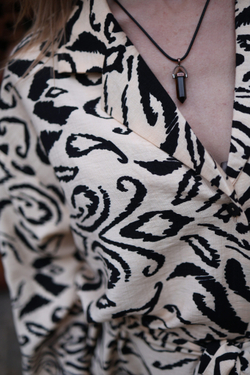 Рубашка "Бежево-Черный принт"