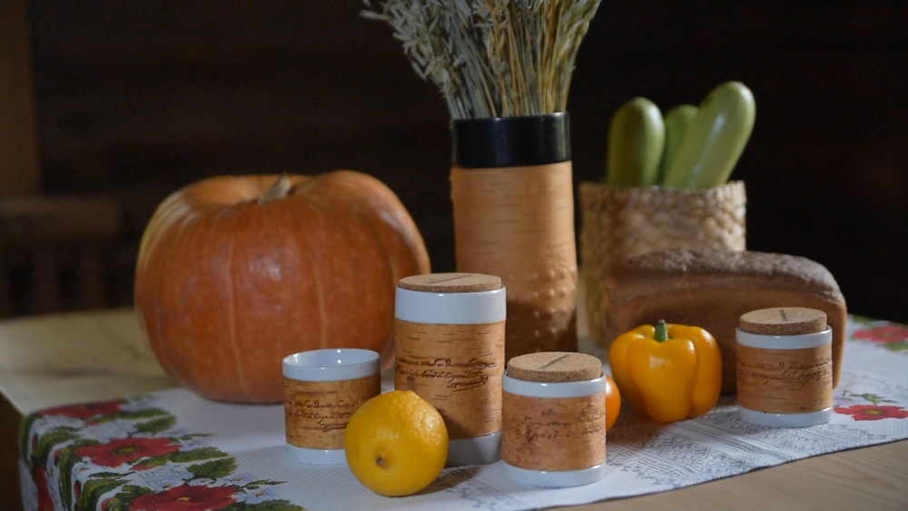 Малая фарфоровая пиала или миска для завтрака с берестой. Коллекция Лермонтовская или Тарханская.