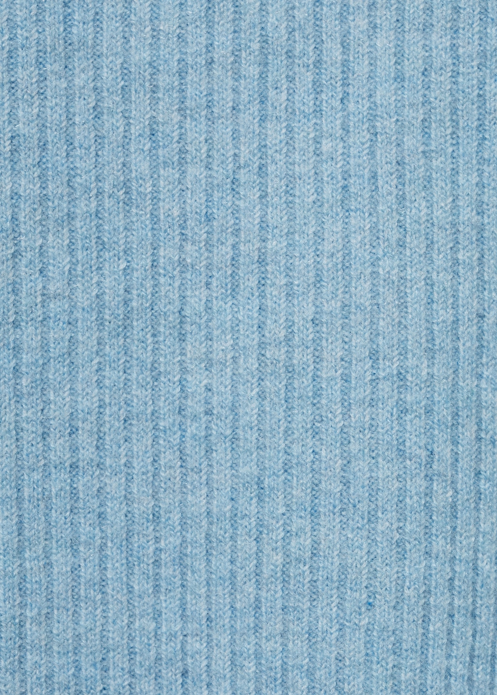 Джемпер в рубчик с вырезом-лодочкой