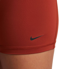 Женские теннисные шорты Nike Pro 365 Short 5in - rugged orange/black - Brown Orange
