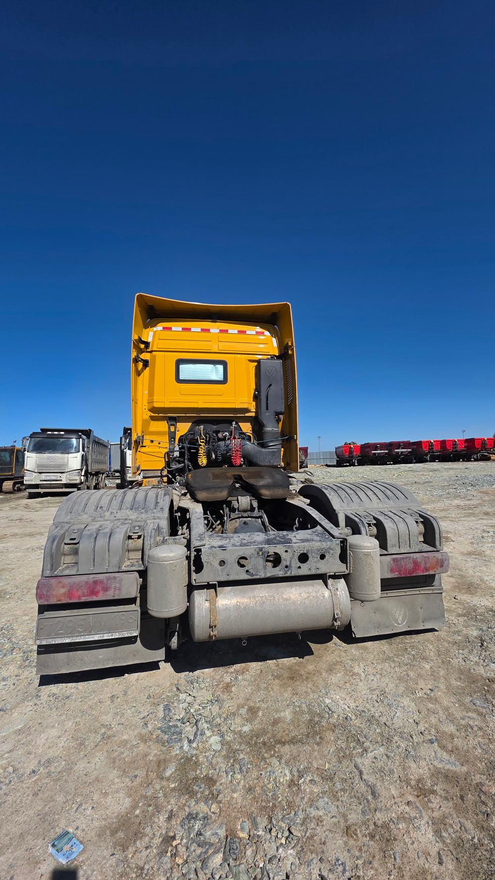 Foton AUMAN 4x2 Седельный тягач BJ4189SLFKA (Дизельный, 11,8 л, 470 л.с. АТ)