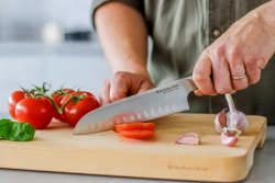 KitchenAid Нож Сантоку 18см в ножнах KOG7IKSSOHOBA