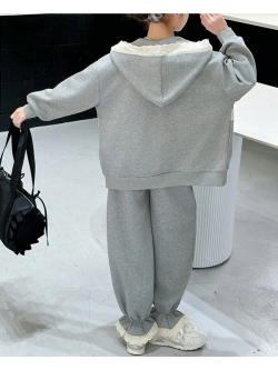 Костюм c кружевом