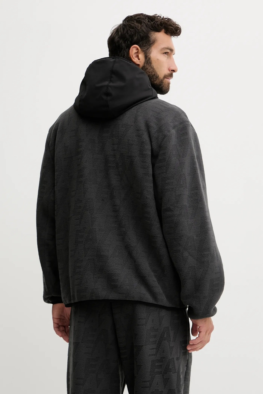 Толстовка мужская EA7